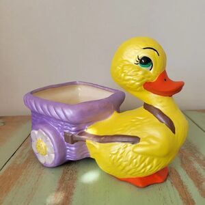 Vintage Duck Pulling Wagon Ceramic Planter 🦆💛💜